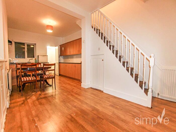 2 Bedroom Property To Rent In Hemmen Lane, Hayes, Middlesex, UB3