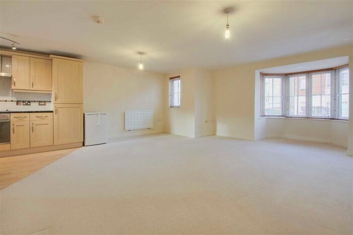 2 Bedroom Flat To Rent In Harlow Crescent, Oxley Park, Milton Keynes, MK4