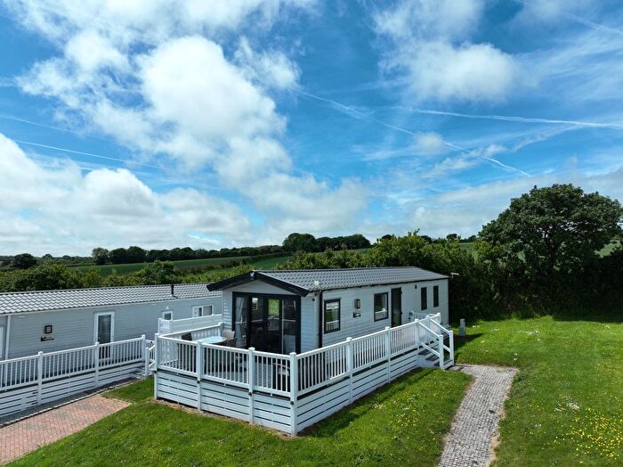 2 Bedroom Park Home For Sale In Hewas Water, St. Austell, PL26