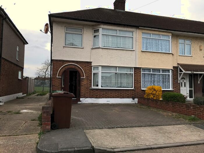 3 Bedroom Semi-Detached House To Rent In Rosemary Gardens, Dagenham, RM8