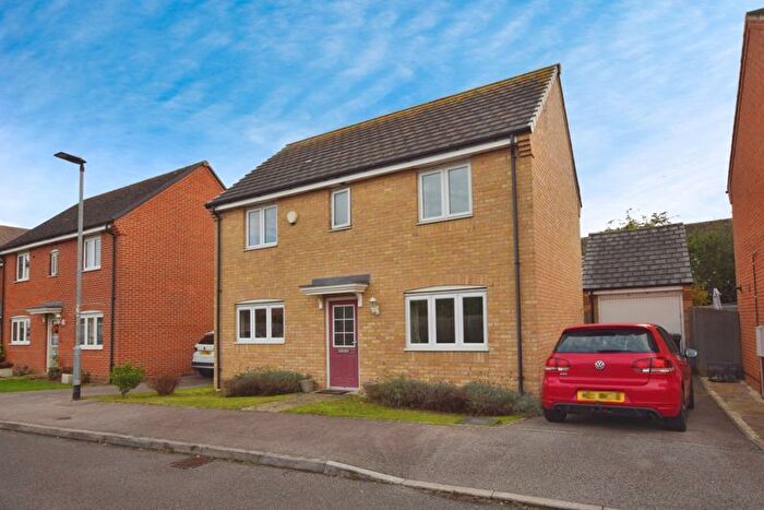 3 Bedroom Detached House For Sale In Strawberry Fields, Great Barford Village, Bedfordshire, MK44