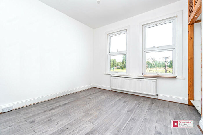 2 Bedroom Flat To Rent In Clementina Road, London, E10