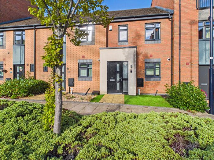 2 Bedroom Terraced House To Rent In Kiln View, Hanley, ST1
