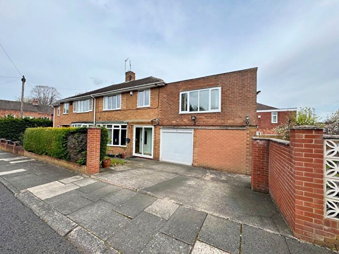 5 Bedroom Semi Detached House For Sale In Brackenside, Newcastle Upon Tyne, Tyne And Wear, NE3
