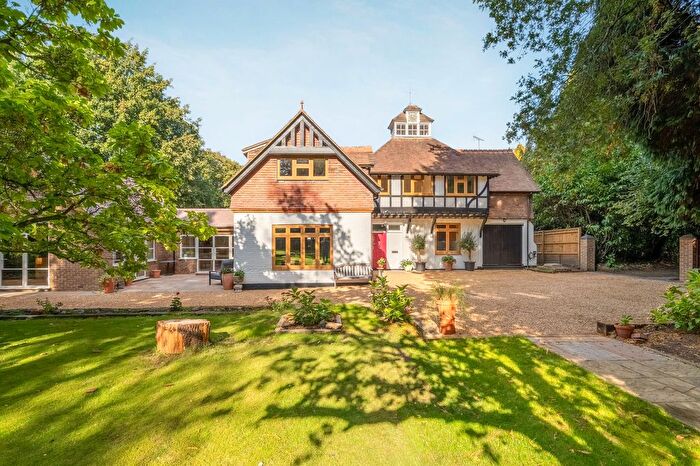 4 Bedroom Detached House For Sale In Windsor Road, Ascot, SL5