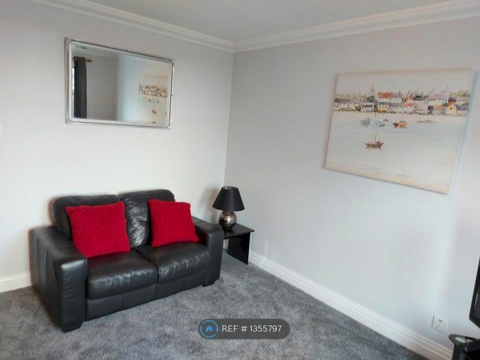 2 Bedroom Flat To Rent In Huntly Street, Aberdeen, AB10