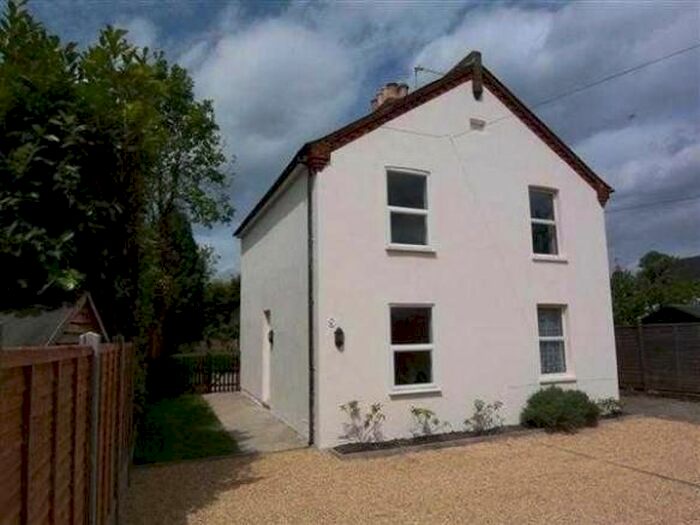 3 Bedroom Semi-Detached House To Rent In Victoria Street, Englefield Green, Egham, TW20