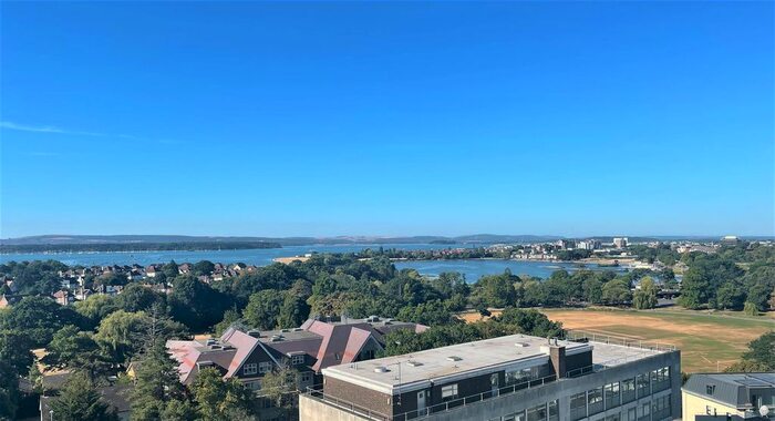 2 Bedroom Flat To Rent In Park Road, Parkstone, Poole, BH15