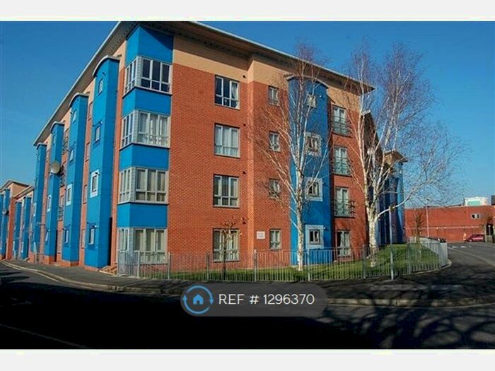 2 Bedroom Flat To Rent In Leicester Court, Preston PR1