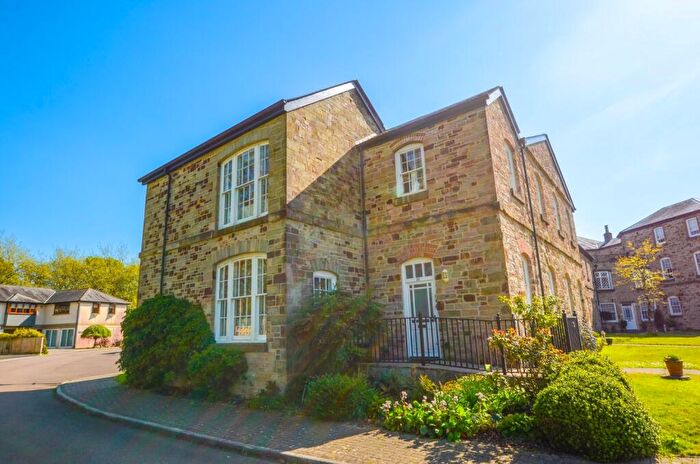 3 Bedroom End Of Terrace House For Sale In Tremayne House Park Drive, Bodmin, Cornwall, Uk, PL31