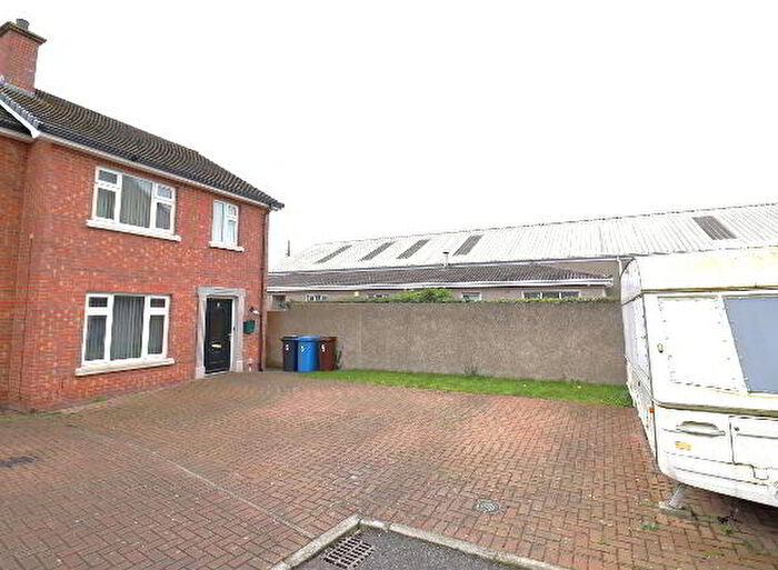3 Bedroom Semi-Detached House For Sale In Victoria Mews, Kilkeel, BT34