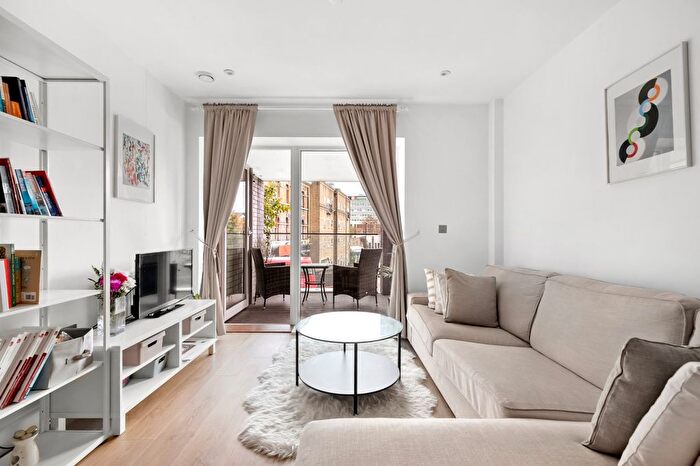 2 Bedroom Flat To Rent In Squire House, Camberwell Road, SE5