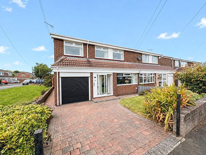4 Bedroom Semi-Detached House For Sale In Kielder Close, Blyth, NE24
