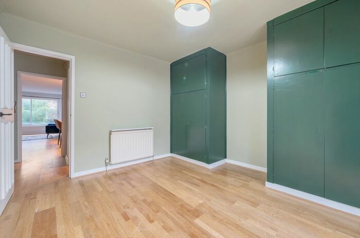 1 Bedroom Flat For Sale In Cromwell Grove, London, W6