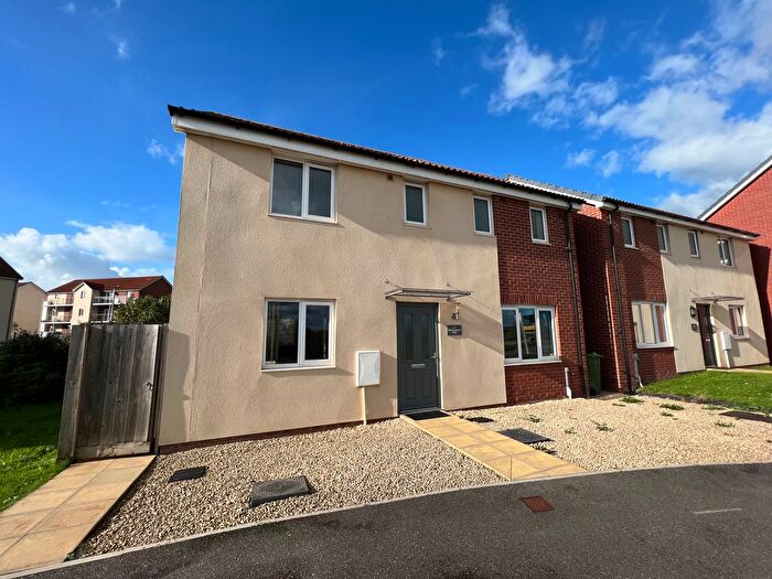 4 Bedroom Property To Rent In Myrtlebury Way, Exeter, EX1