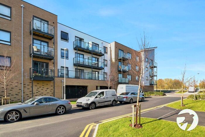 1 Bedroom Flat To Rent In Creek Mill Way, Dartford, DA1