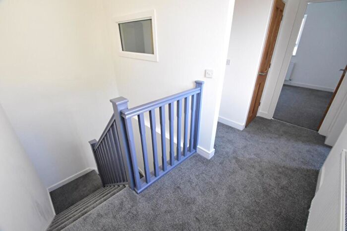 2 Bedroom Semi-Detached House For Sale In Blockers Court, Kingham Way, Luton, Bedfordshire, LU2