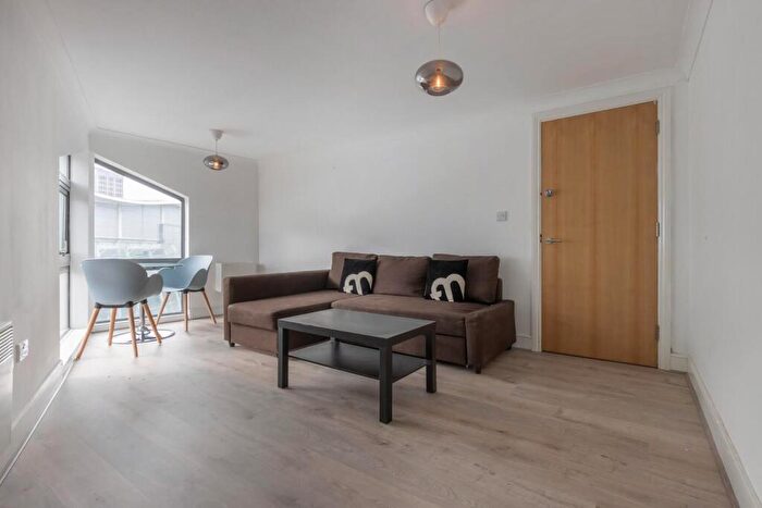 1 Bedroom Apartment To Rent In Purple Apartments, Broadway Plaza, Ladywood Middleway, Birmingham, B16