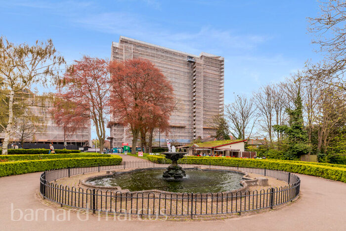 2 Bedroom Apartment To Rent In Throwley Way, Sutton, SM1