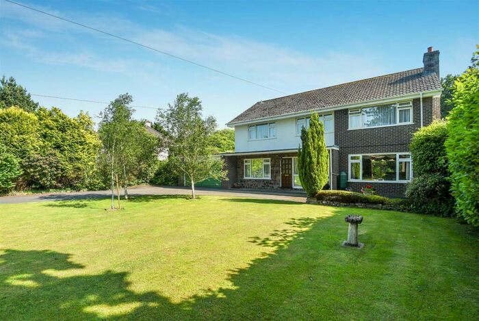 4 Bedroom Detached House For Sale In Bickington Road, Barnstaple, EX31