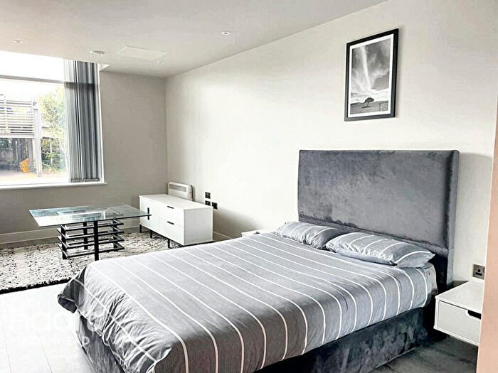 1 Bedroom Apartment For Sale In Wokingham Road, Bracknell, RG42