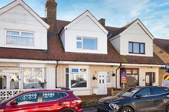 3 Bedroom Terraced House For Sale In Mayville Road, Broadstairs, Kent, CT10