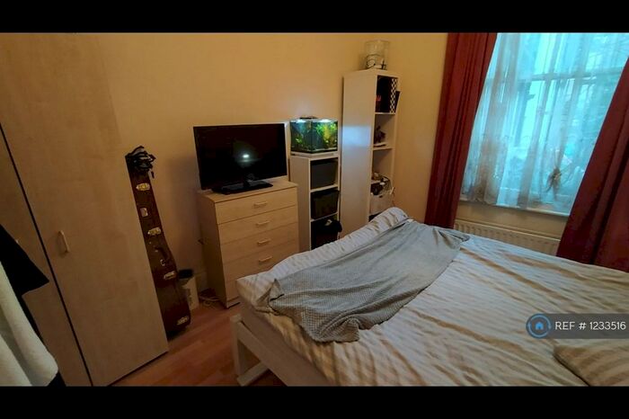 1 Bedroom Flat To Rent In Archway Road, London, N6