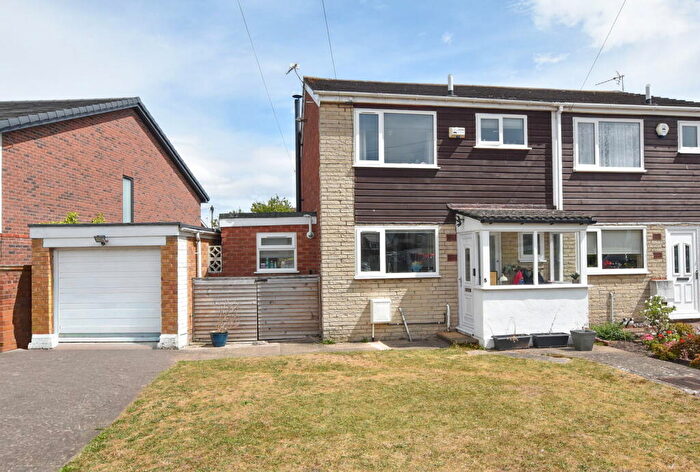 3 Bedroom Semi-Detached House For Sale In Pensby Close, Thingwall, CH61