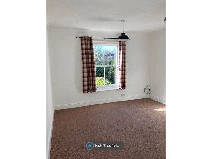 Studio To Rent In Normandy Street, Alton, GU34