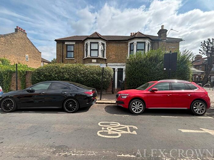 3 Bedroom Terraced House To Rent In Albert Road, Leytonstone, E10