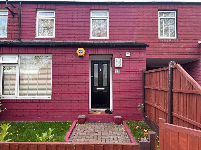 3 Bedroom Terraced House For Sale In Clayburn Circle, Basildon, SS14