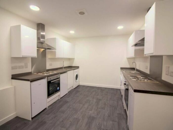 1 Bedroom Flat To Rent In Campbell House, Sunbridge Road, Bradford BD1