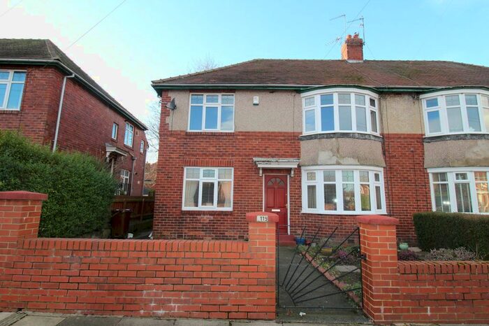 2 Bedroom Flat To Rent In Strathmore Road, Gosforth, Newcastle Upon Tyne, NE3