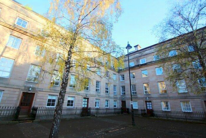 2 Bedroom Flat To Rent In St. Andrews Square, Glasgow, G1