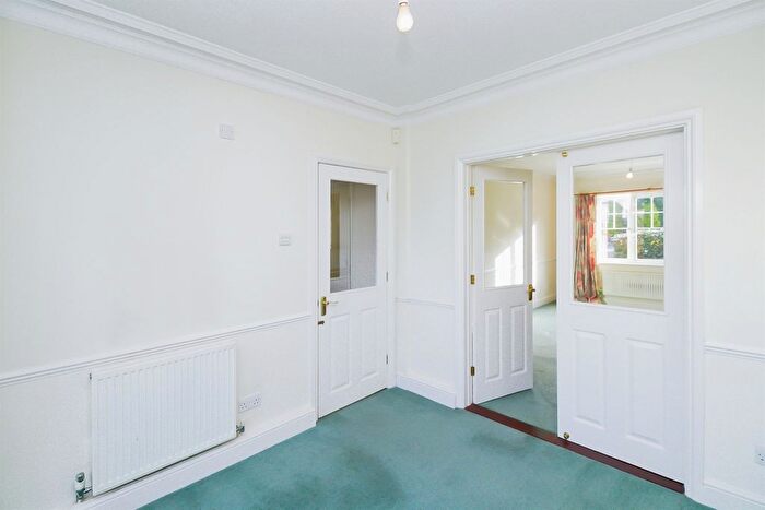 4 Bedroom Detached House For Sale In The Grange, Baroness Place, Penarth, CF64