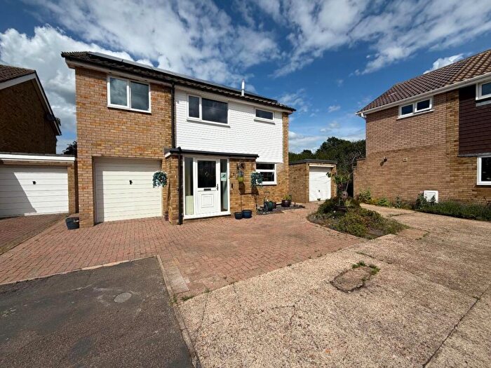 4 Bedroom Detached House For Sale In The Lawns, Everton, Sandy, SG19