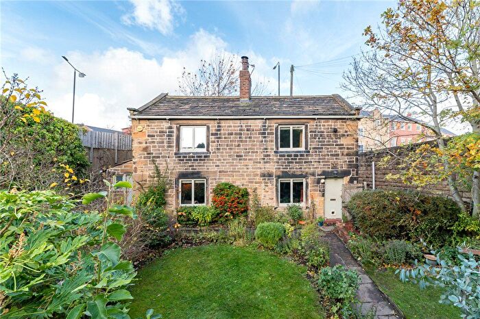 2 Bedroom Detached House For Sale In High Street, Morley, Leeds, West Yorkshire, LS27