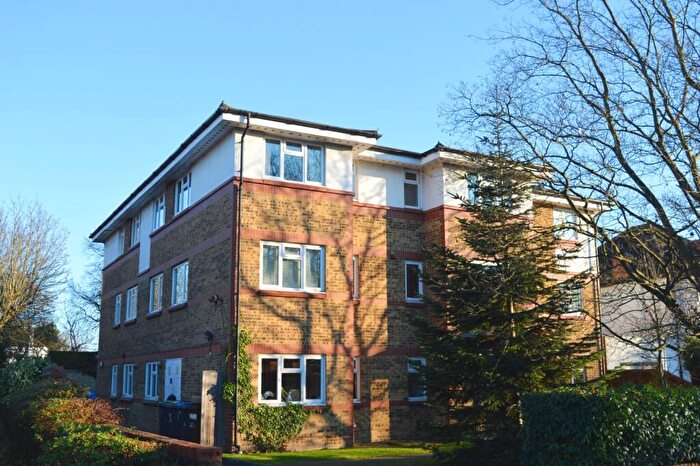 2 Bedroom Flat To Rent In Cator Road Sydenham, SE26