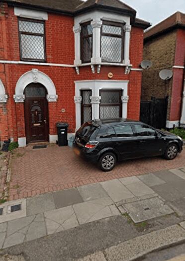 3 Bedroom Terraced House To Rent In Northbrook Road, Cranbrook, Ilford, IG1