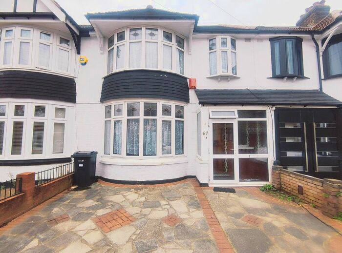 3 Bedroom Terraced House To Rent In Malvern Drive, Ilford, IG3