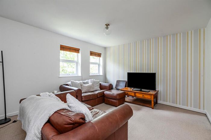 2 Bedroom Apartment To Rent In Tanhouse Farm Road, Solihull, B92