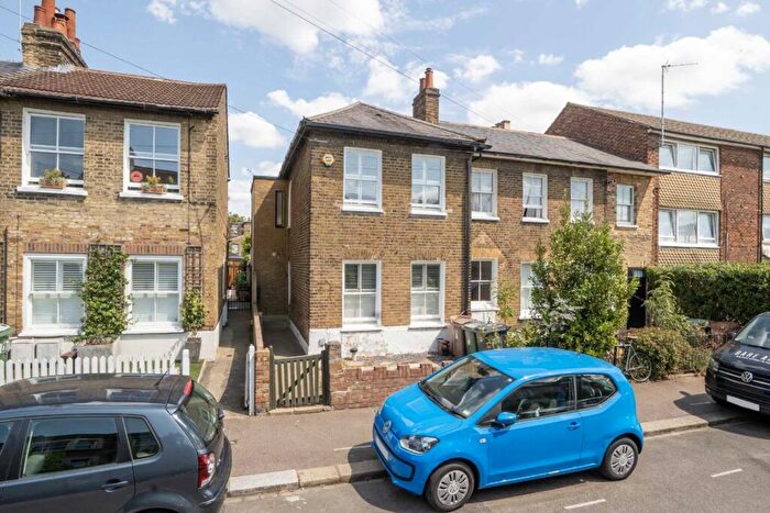 4 Bedroom House For Sale In Beulah Road, Walthamstow, E17