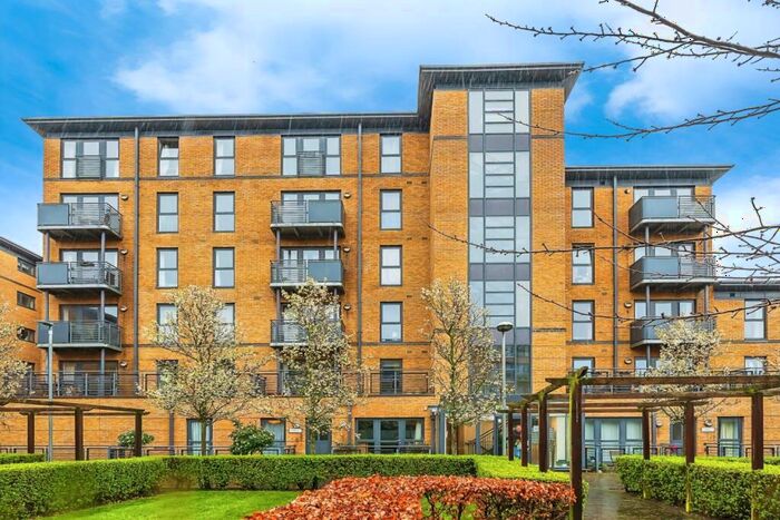 2 Bedroom Flat To Rent In Spa Road Bermondsey, SE16