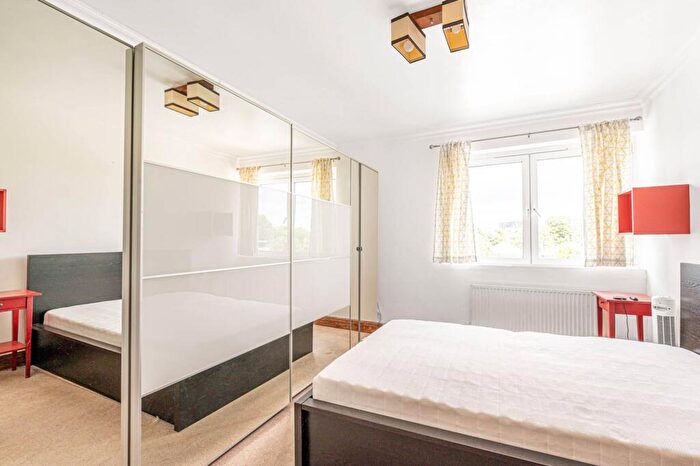 2 Bedroom Flat To Rent In Primrose Hill Road, Swiss Cottage, London, NW3