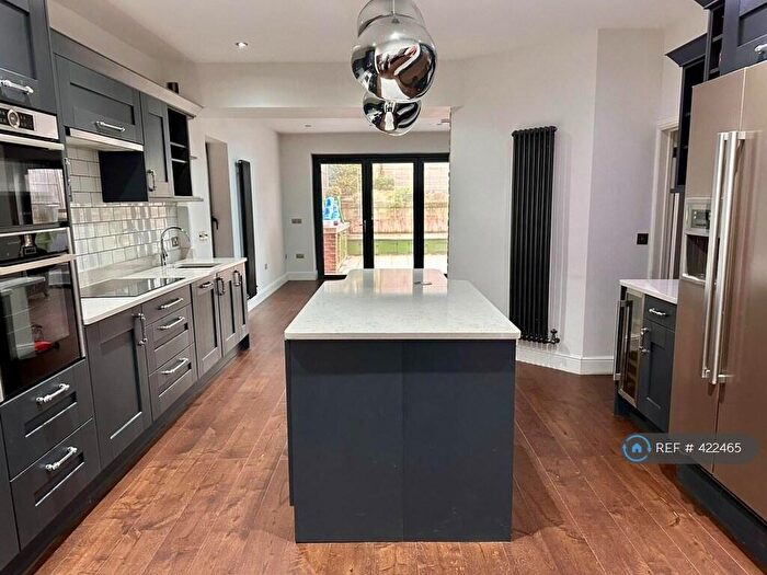 4 Bedroom Semi Detached House To Rent In Gordon Road, London, N3