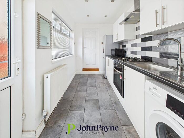 3 Bedroom End Of Terrace House To Rent In Woodway Lane, Walsgrave, Coventry, CV2