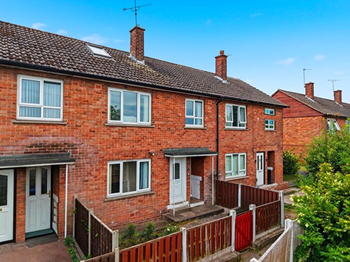 3 Bedroom Terraced House For Sale In Tithe Barn Lane, Sheffield, S13
