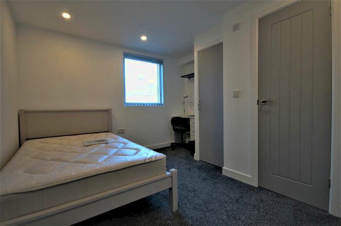 5 Bedroom Terraced House To Rent In Orwell Road, Coventry, CV1