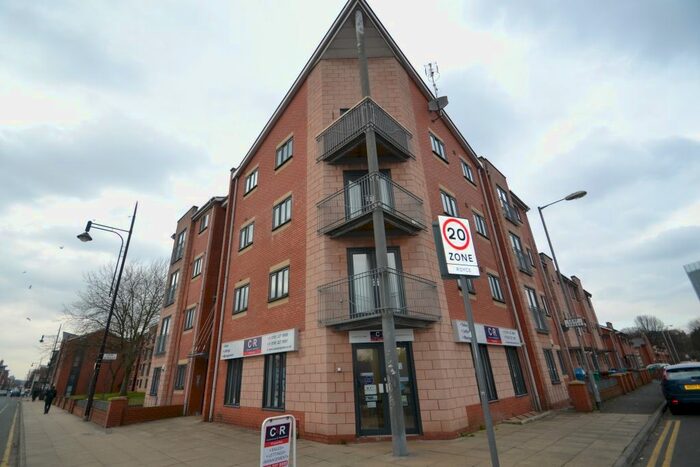 2 Bedroom Flat To Rent In Meridian Square, Stretford Road, Hulme, Manchester, Jh., M15