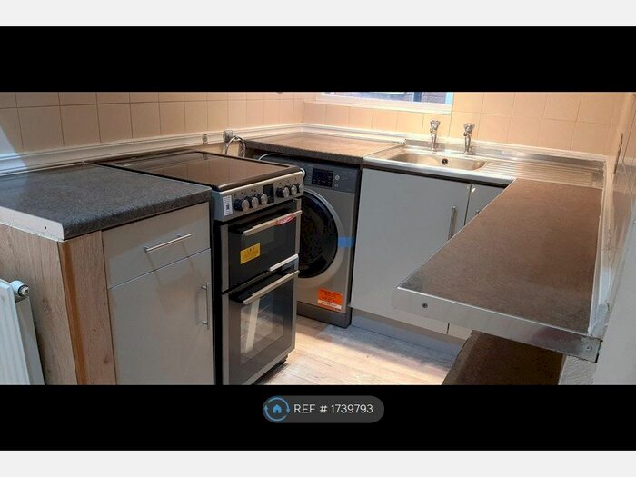 1 Bedroom Flat To Rent In Craven Road, Newbury, RG14